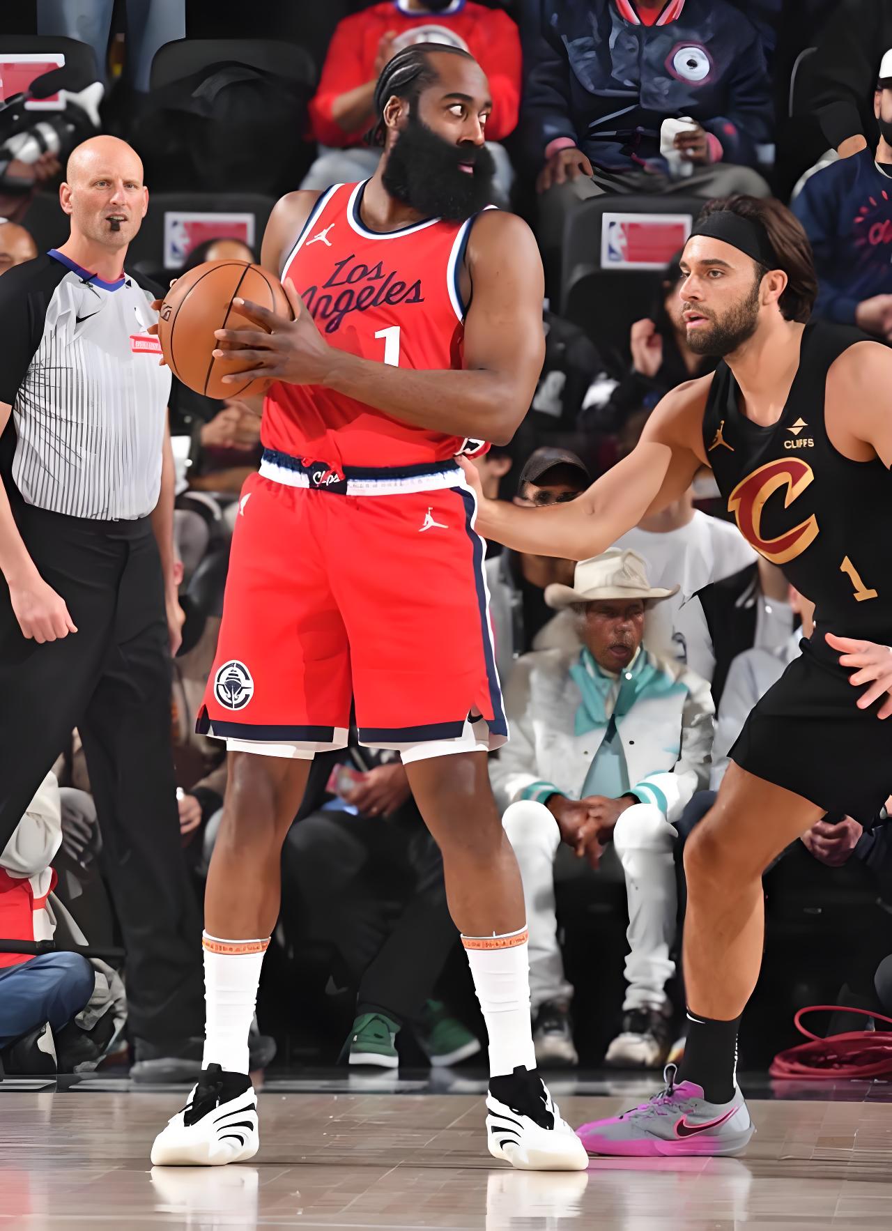 赛前NBA常规赛焦点战，洛杉矶快船临场应变，引发热议，纪律约束更严格(4399赛尔号网页版在线玩)AIYOUXI