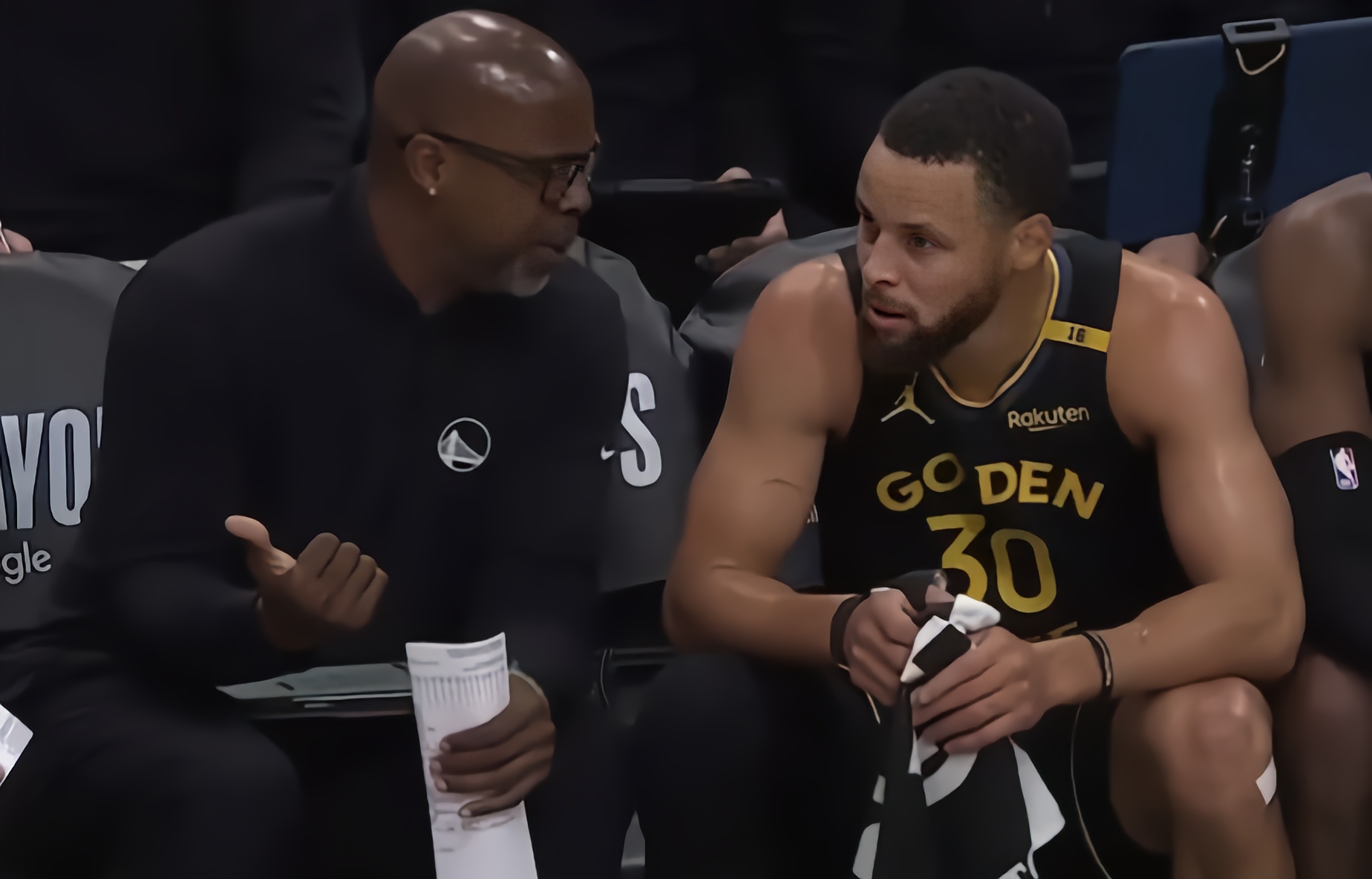 关于NBA季后赛赛程吃紧;明尼苏达森林狼今夜内部沟通;态度坚定;训练强度明显提升的信息爱游戏体育